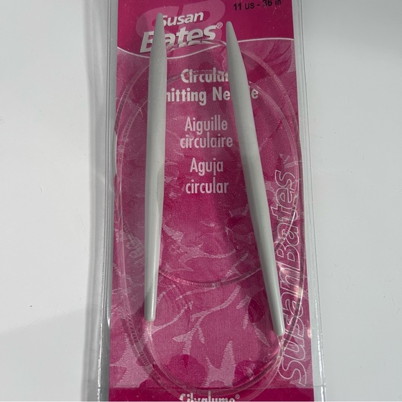 Susan Bates 36-Inch Silvalume Circular Knitting Needle, 8mm - Picture 2 of 3